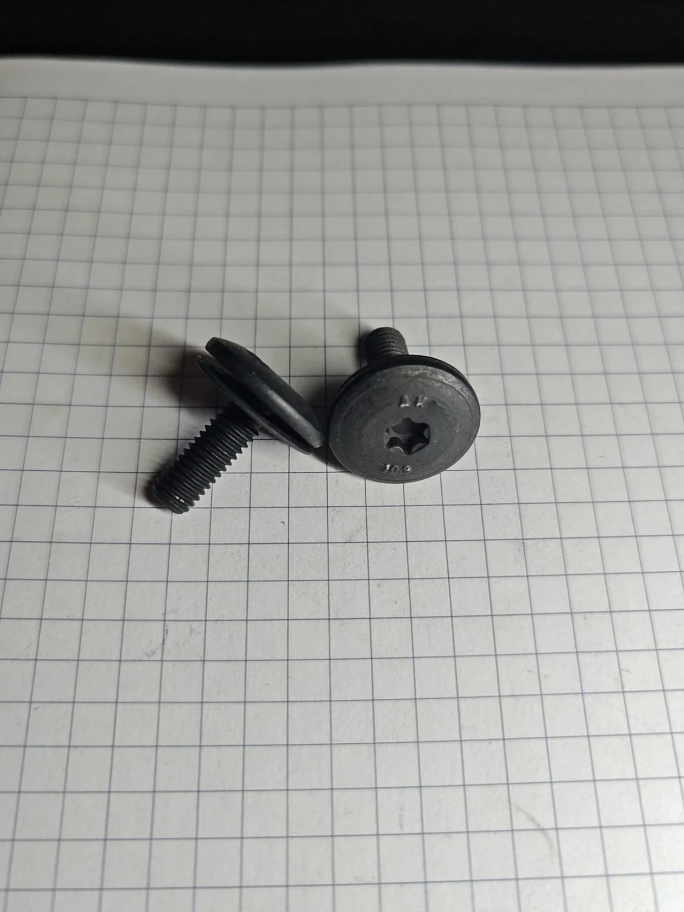 Винт Torx Фото 1